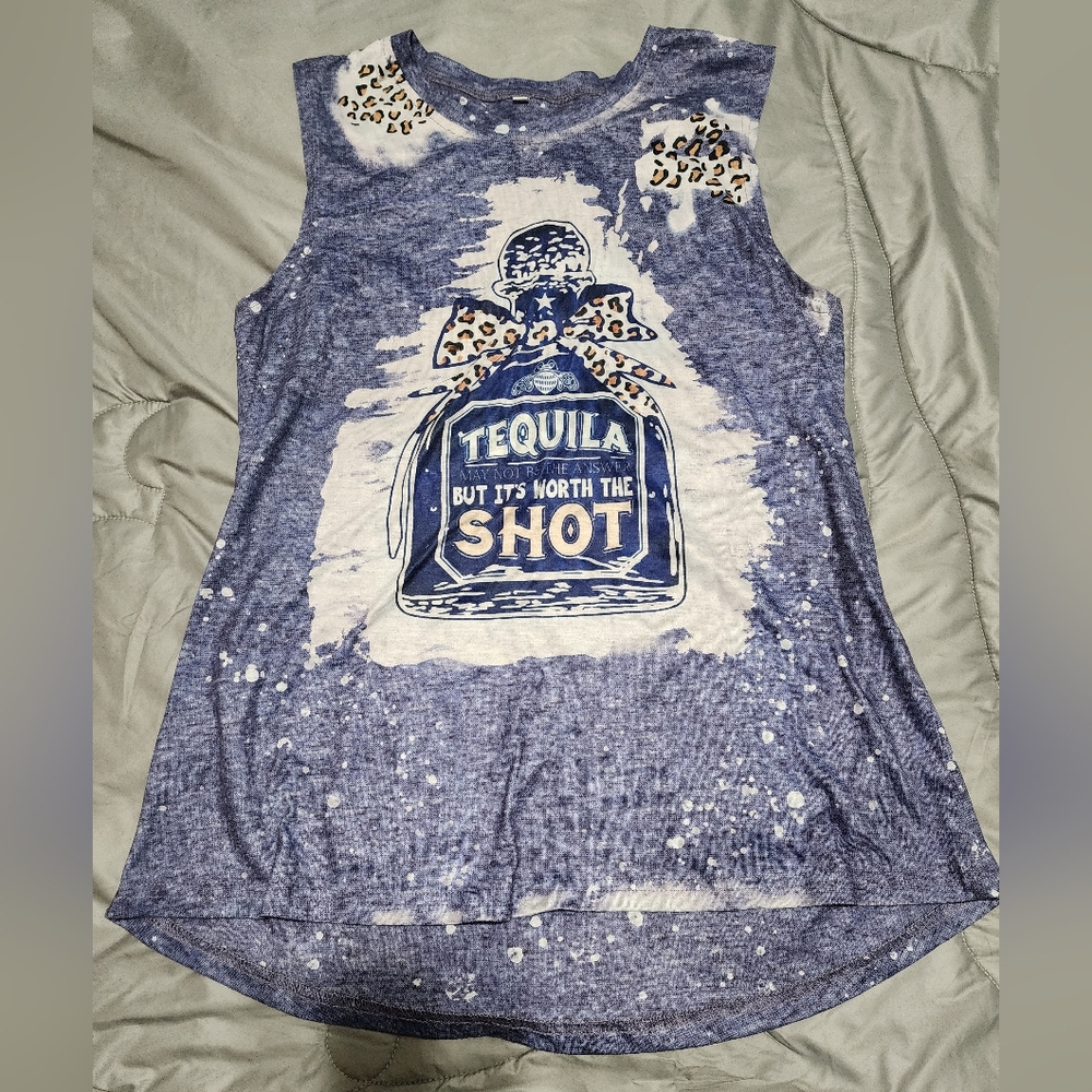 Tequila, but it's worth the shot purple tank top. EUC.  Women's medium.